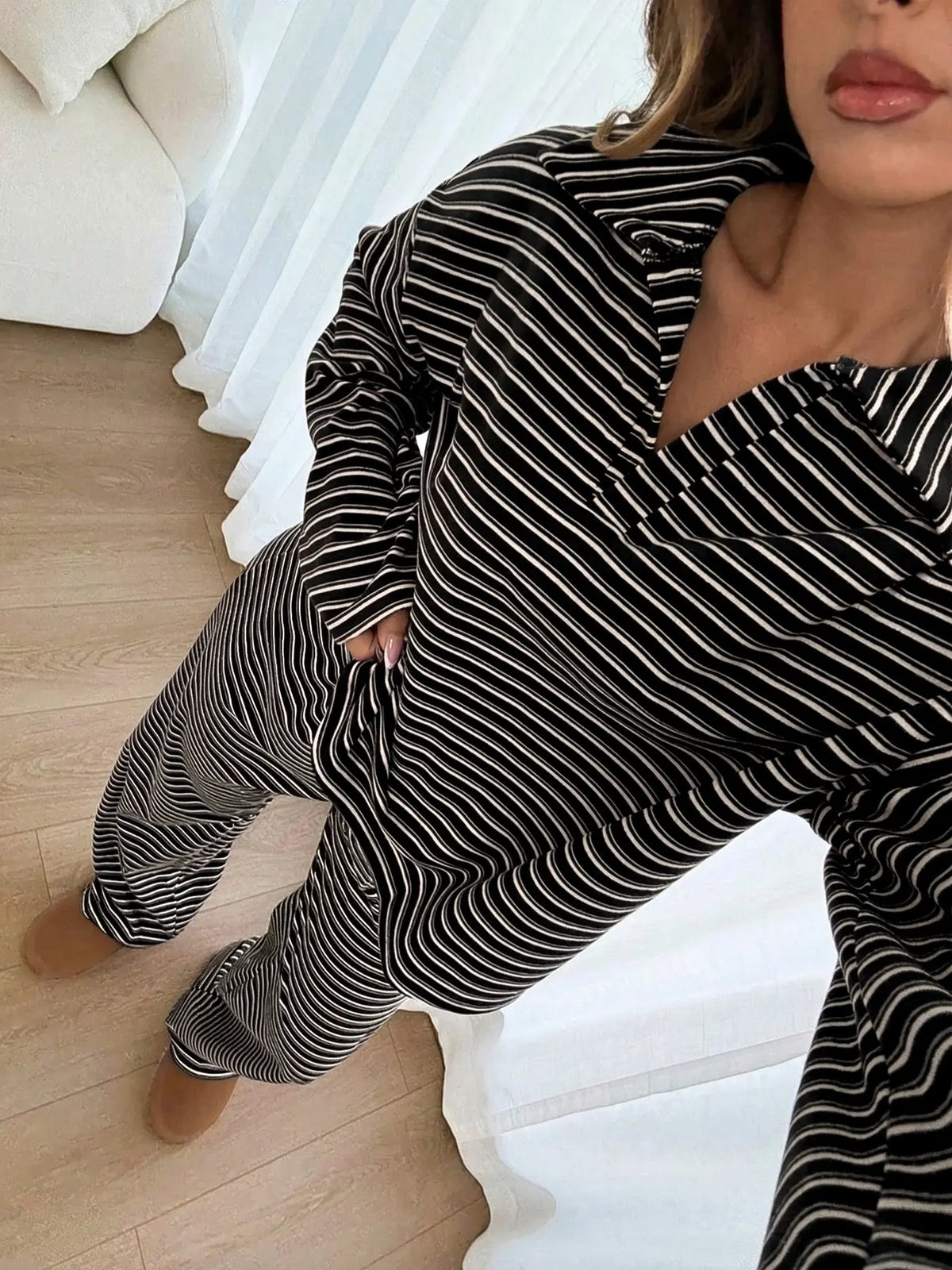 Women's 2pcs Set Loose Striped V-Neck Drop Shoulder Long Sleeve T-Shirt &Elastic Waist Striped Pants