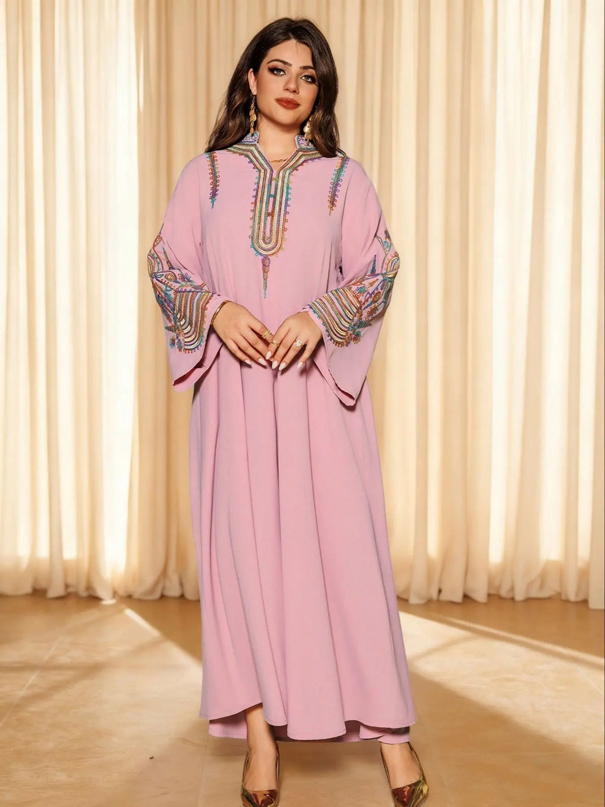 Elegant Muslim Women's Long Robe with Colorful Embroidery, Perfect for All Seasons, Stylish and Comfortable Clothing, Muslim Women Gowns