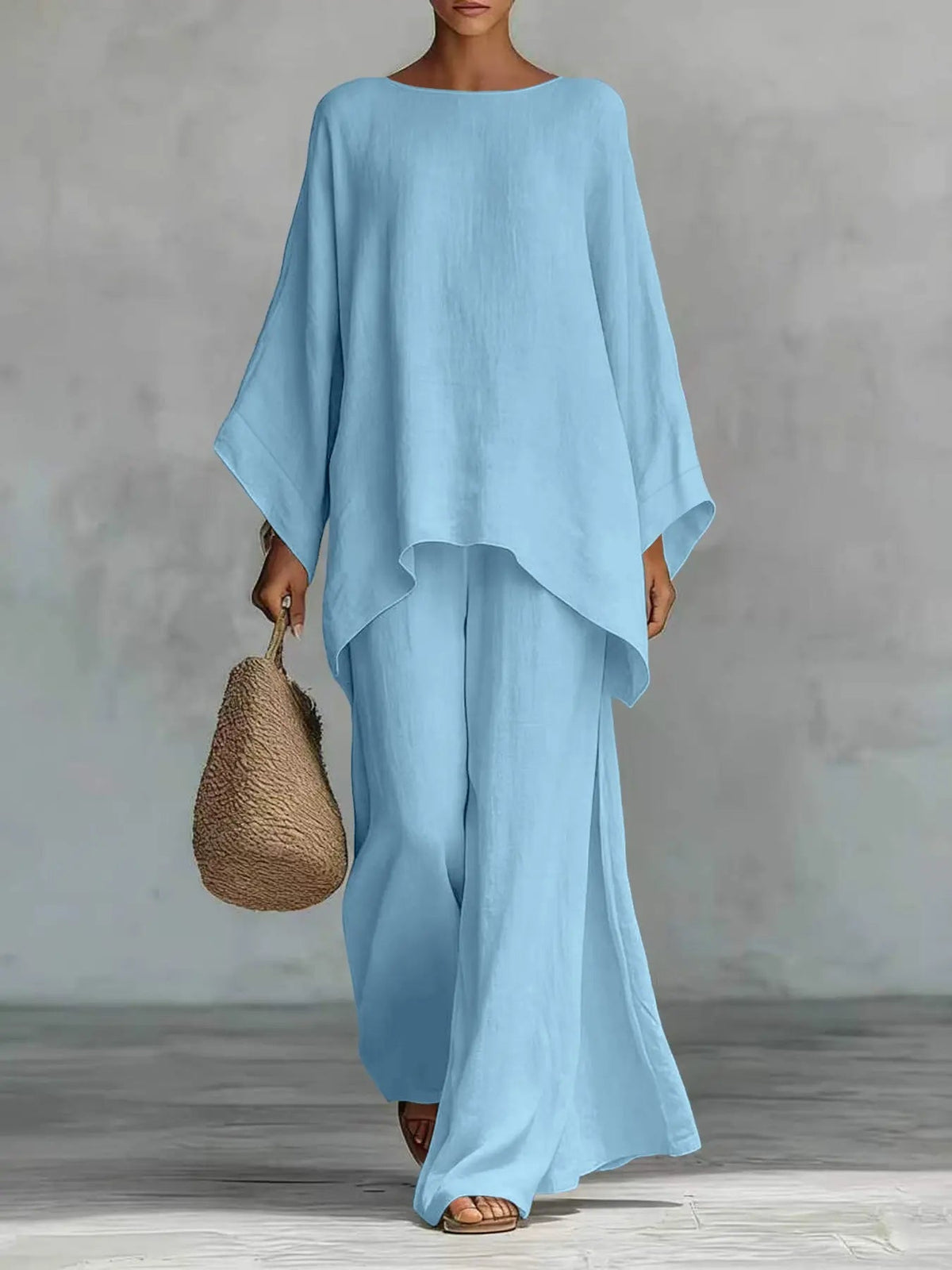 New women's set: loose-fitting shirt and wide-leg trousers