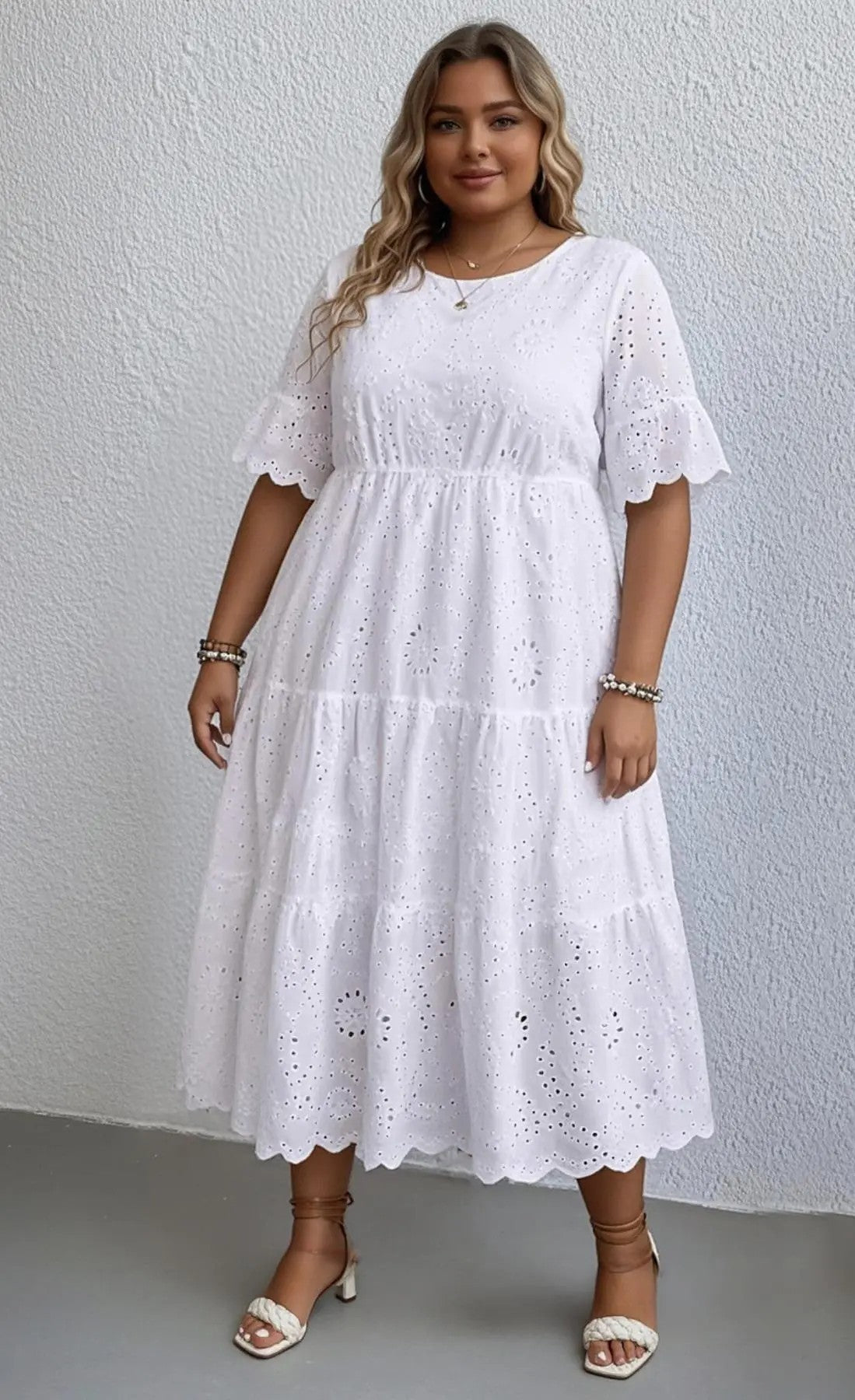 [Plus Size] Solid Eyelet Embroidery Dress, Boho-Style Round-Neck Dress for Vacation and Everyday Wear – Women's Summer Clothing