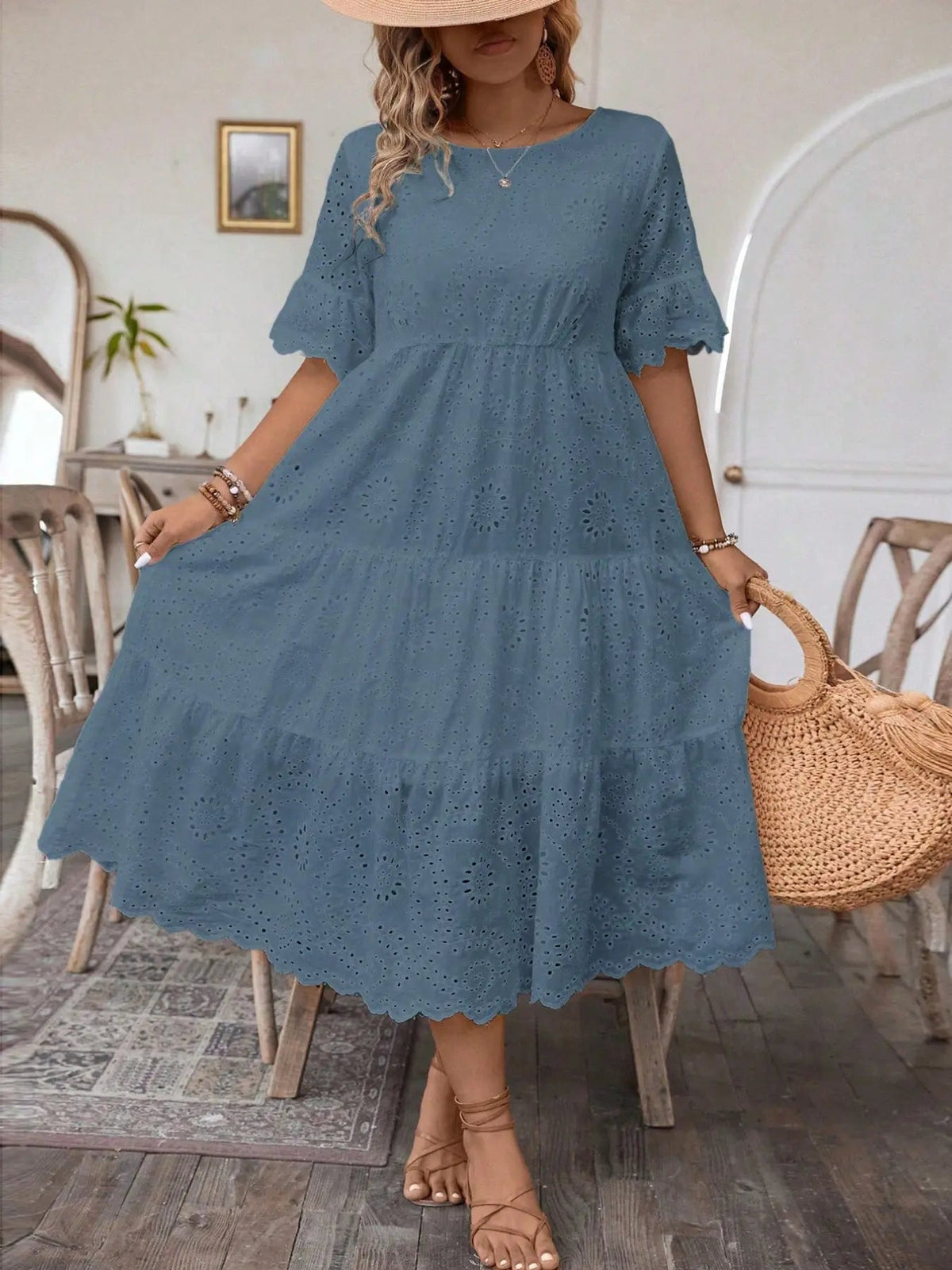 [Plus Size] Solid Eyelet Embroidery Dress, Boho-Style Round-Neck Dress for Vacation and Everyday Wear – Women's Summer Clothing